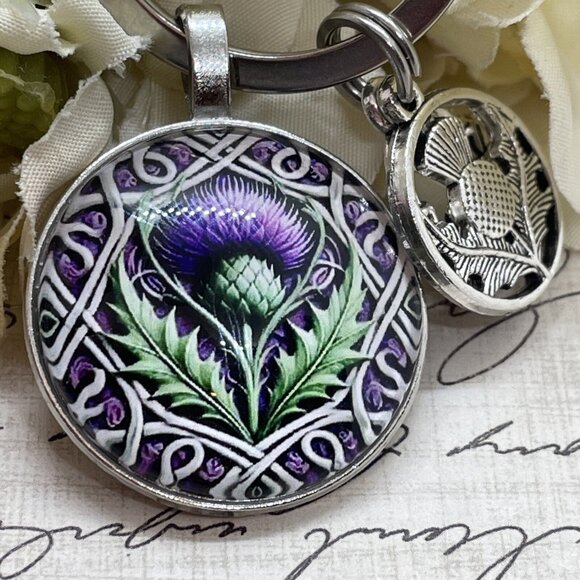 Scottish Thistle Keychain Key Claddagh Heart Gift Box Necklace Irish Crown New - Picture 8 of 16